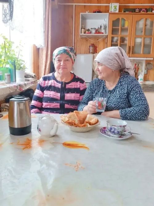 Тепло души за чашкой чая: в Кайбицком районе чествовали пожилых граждан