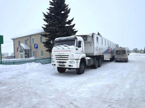 Мобильный медицинский комплекс Городской клинической больницы № 7 имени М. Н. Садыкова начал свою работу в селе Федоровское