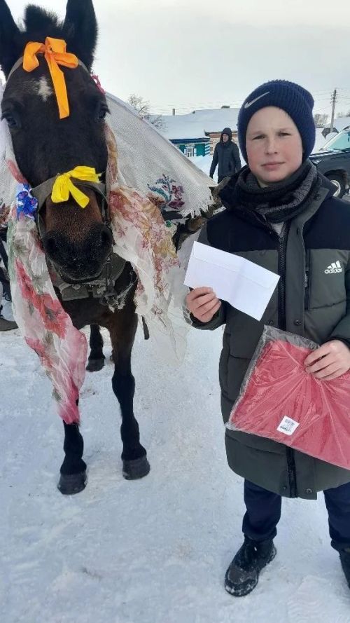 На Масленицу в Хозесанове катались на запряженной лошади