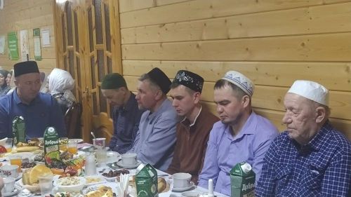 В мечети села Большие Кайбицы состоялся благотворительный ифтар