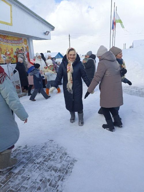 На Масленицу в Хозесанове катались на запряженной лошади