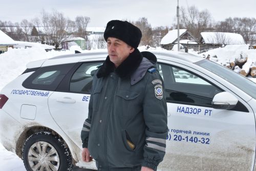 В Кайбицком районе продолжается работа по чипированию собак