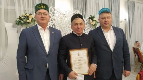 Член правления кайбицкого отделения Всемирного конгресса татар, предприниматель Равиль Залялиев провел благотворительный ифтар-меджлис в Больших Кайбицах