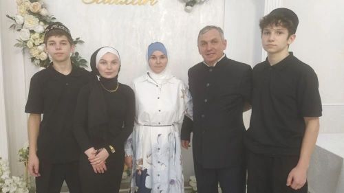 Член правления кайбицкого отделения Всемирного конгресса татар, предприниматель Равиль Залялиев провел благотворительный ифтар-меджлис в Больших Кайбицах