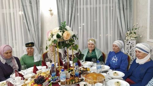 Член правления кайбицкого отделения Всемирного конгресса татар, предприниматель Равиль Залялиев провел благотворительный ифтар-меджлис в Больших Кайбицах