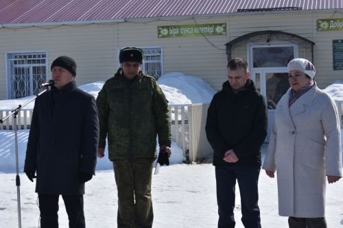 В Малых Мемях в последний путь проводили бойца, погибшего в спецоперации