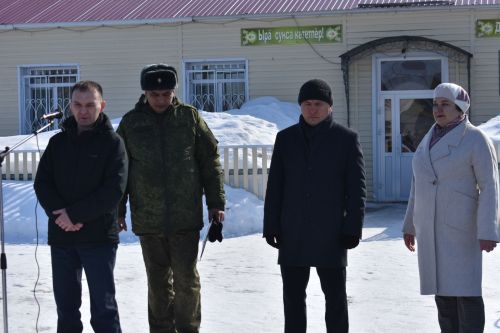 В Малых Мемях в последний путь проводили бойца, погибшего в спецоперации