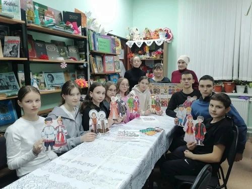 Единство в многообразии: в Берлибашской библиотеке прошла квест‑викторина о народах России