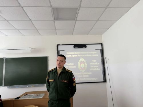 Представители Казанского танкового училища провели встречу с учениками Большеподберезинской школы
