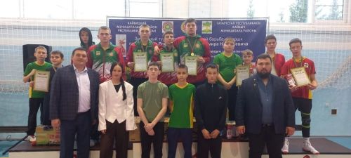 В Кайбицком районе прошли соревнования по борьбе, посвященные памяти Героя России
