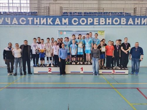 В Кайбицком районе определили сильнейших волейболистов среди школьников