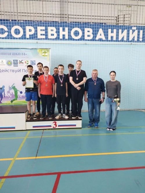 В Кайбицком районе определили сильнейших волейболистов среди школьников