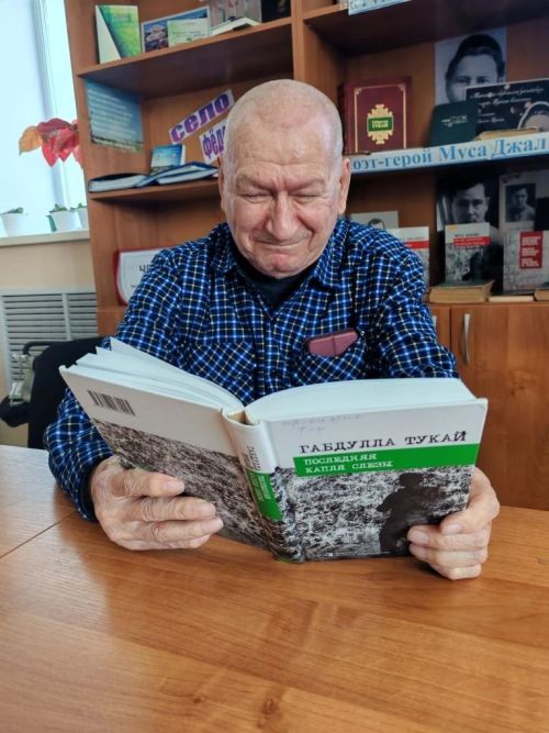 В рамках программы «Активное долголетие» проживающие Фёдоровского дома-интерната вновь посетили библиотеку села