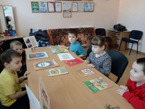 В Большеподберезинском доме культуры прошла «Неделя детской книги»