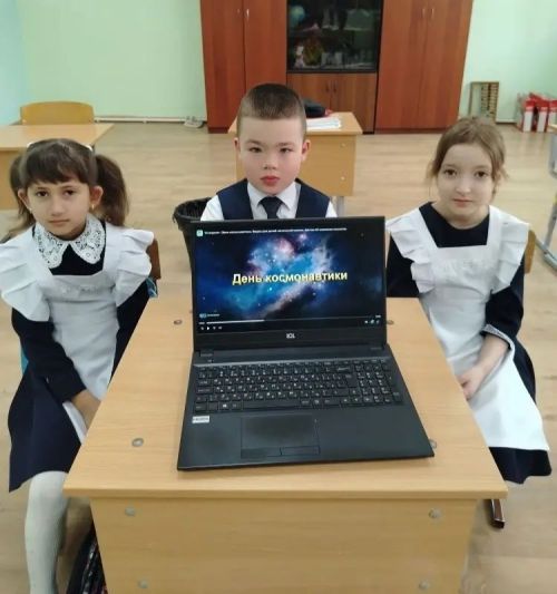 В Чутеевской школе прошло очередное занятие из цикла «Разговоры о важном»
