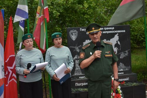 В Кайбицах в День пограничника состоялся митинг с участием ветеранов военной службы