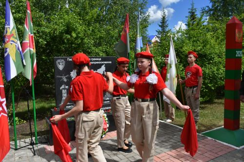 В Кайбицах в День пограничника состоялся митинг с участием ветеранов военной службы
