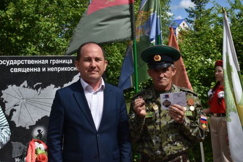 В Кайбицах в День пограничника состоялся митинг с участием ветеранов военной службы