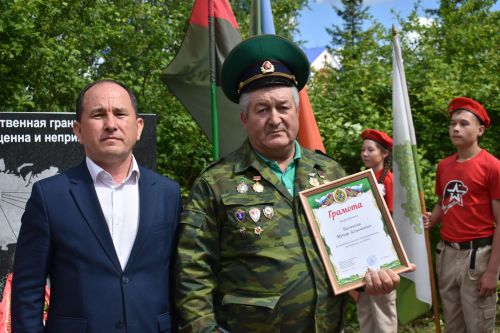 В Кайбицах в День пограничника состоялся митинг с участием ветеранов военной службы