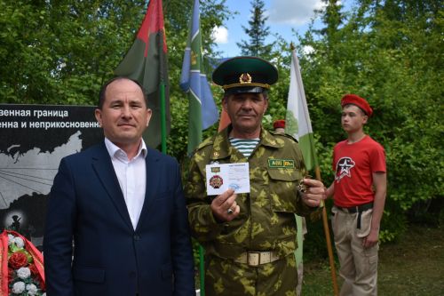 В Кайбицах в День пограничника состоялся митинг с участием ветеранов военной службы