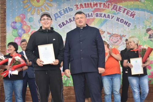 «Наши дети — наша гордость»: в Кайбицах прошел яркий праздник, посвященный Дню защиты детей