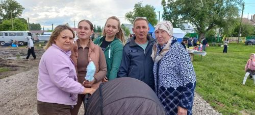 Симек собрал друзей: в Малых Мемях отметили чувашский народный праздник