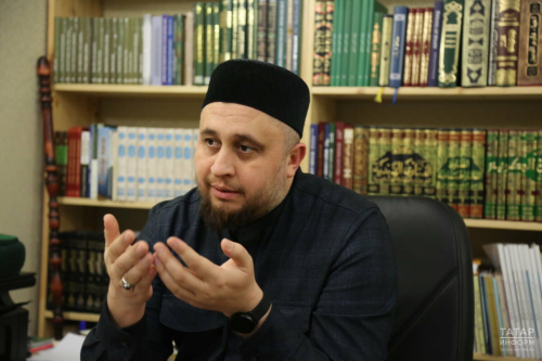 Казан имамы: Исламда балаларны сугып тәрбияләргә ярамый