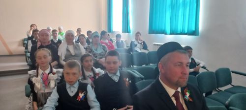 Борындык авылында «Халыкның җан авазы-мөнәҗәт» дигән кичә узды