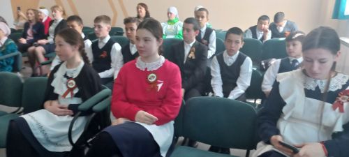 Борындык авылында «Халыкның җан авазы-мөнәҗәт» дигән кичә узды