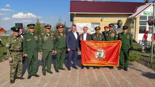 На открытии бюста полному кавалеру ордена Славы в Надеждине присутствовал депутат Госдумы РФ