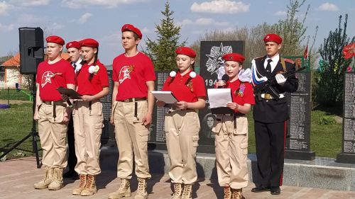 На открытии бюста полному кавалеру ордена Славы в Надеждине присутствовал депутат Госдумы РФ
