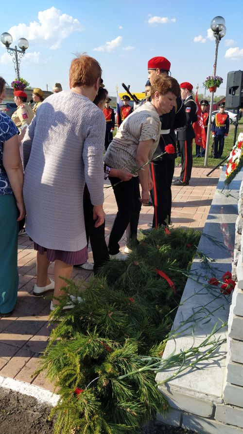 На открытии бюста полному кавалеру ордена Славы в Надеждине присутствовал депутат Госдумы РФ
