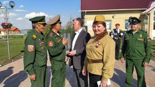 На открытии бюста полному кавалеру ордена Славы в Надеждине присутствовал депутат Госдумы РФ