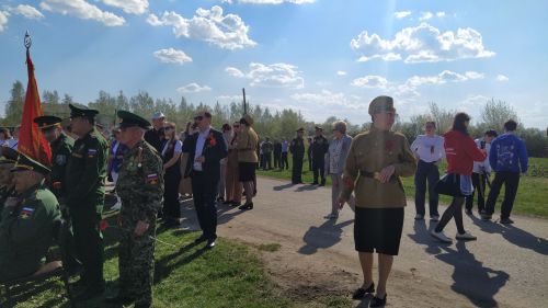 На открытии бюста полному кавалеру ордена Славы в Надеждине присутствовал депутат Госдумы РФ