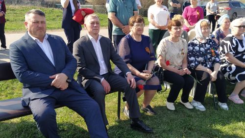 На открытии бюста полному кавалеру ордена Славы в Надеждине присутствовал депутат Госдумы РФ