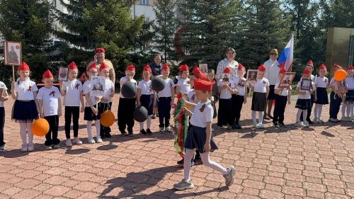 В маленьких руках — большая история: в детском саду «Миляшкай» почтили память героев Великой Победы