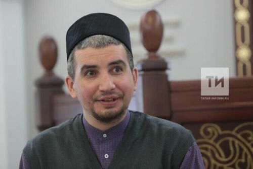 Алмаз хәзрәт Мөхлисов: Аллаһыны бабайга тиңләргә ярамый - «Ватаным Татарстан»