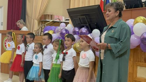 Тепло сердец и забота о людях: соцработники Кайбицкого района отметили профессиональный праздник