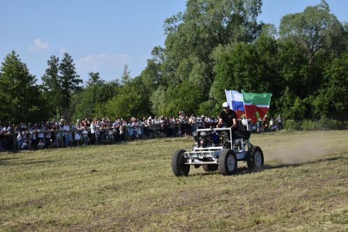 Россия көне уңаеннан Ябалакта Сабан туе гөрләде