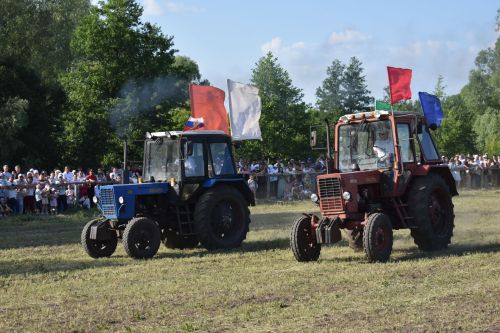 Россия көне уңаеннан Ябалакта Сабан туе гөрләде