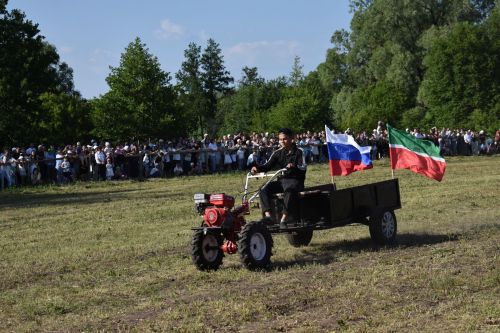 Россия көне уңаеннан Ябалакта Сабан туе гөрләде