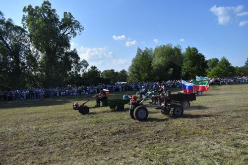 Россия көне уңаеннан Ябалакта Сабан туе гөрләде