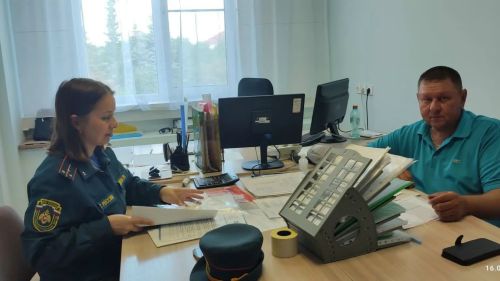В Кайбицах инспектор надзорной деятельности оценила пожарную безопасность Спортивной школы
