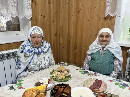 Бортас авылы мәчетендә Гөлирә белән Әсхәт Хәйруллин гаиләсе Корбан ашы үткәрде