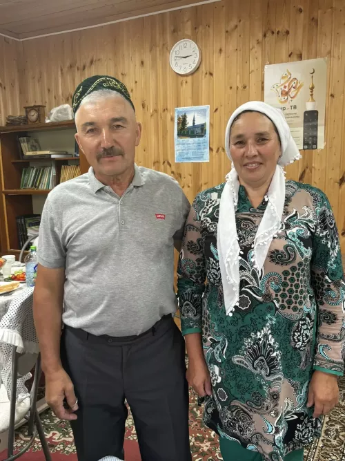 Бортас авылы мәчетендә Гөлирә белән Әсхәт Хәйруллин гаиләсе Корбан ашы үткәрде