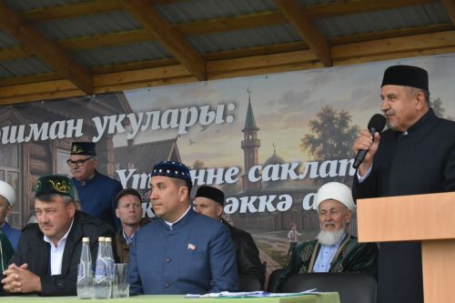 Тарихка таянып, киләчәккә юл: Кошманда сөннәтчелек традицияләренә багышланган фәнни-гамәли конференция узды