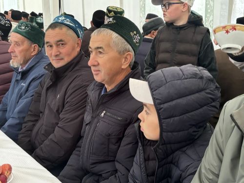 Тарихка таянып, киләчәккә юл: Кошманда сөннәтчелек традицияләренә багышланган фәнни-гамәли конференция узды