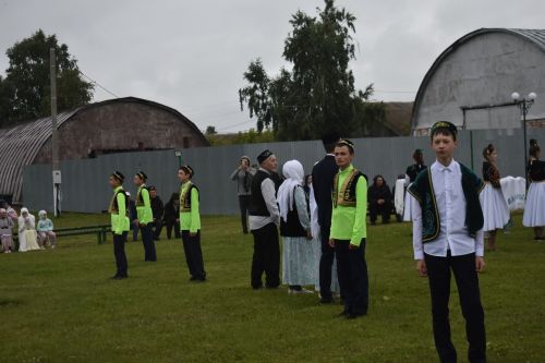 Тарихка таянып, киләчәккә юл: Кошманда сөннәтчелек традицияләренә багышланган фәнни-гамәли конференция узды