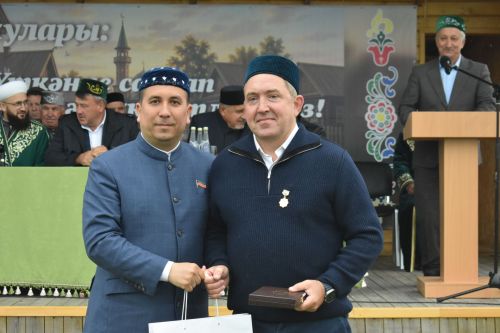 Тарихка таянып, киләчәккә юл: Кошманда сөннәтчелек традицияләренә багышланган фәнни-гамәли конференция узды