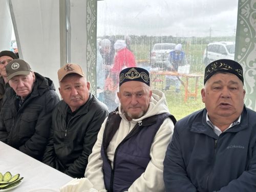 Тарихка таянып, киләчәккә юл: Кошманда сөннәтчелек традицияләренә багышланган фәнни-гамәли конференция узды